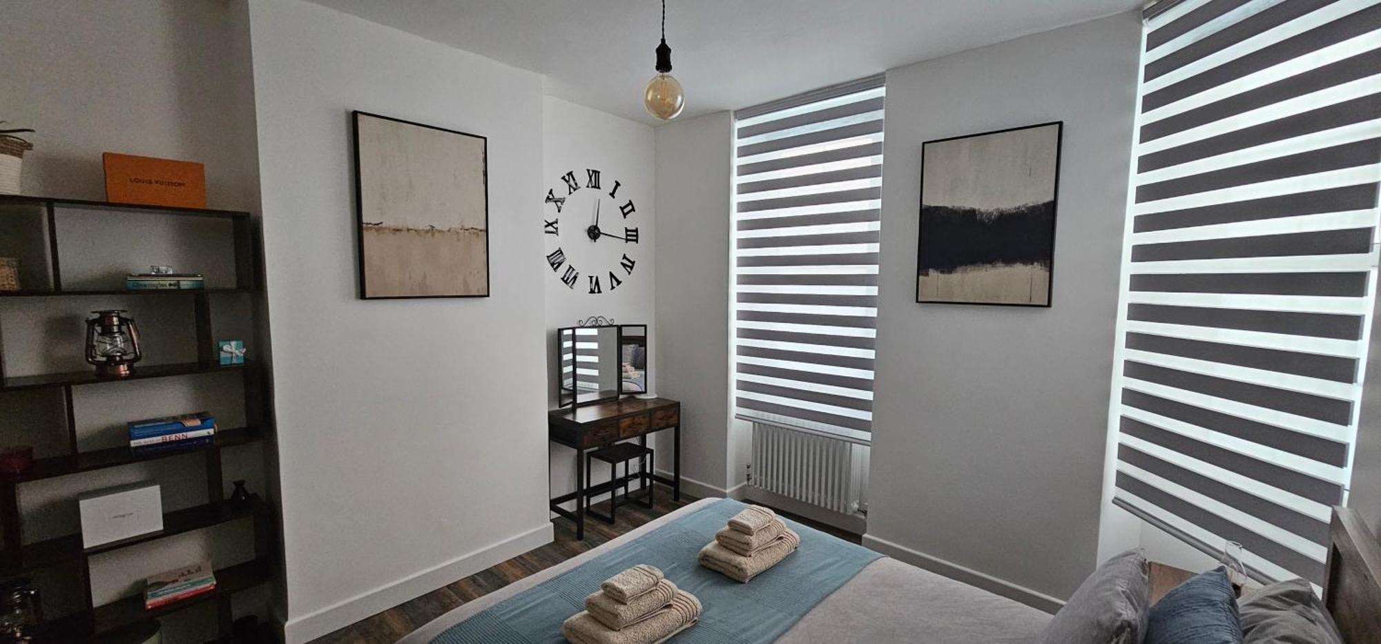 לונדון Tower Bridge Spacious King Bedroom With Extra Large Windows מראה חיצוני תמונה