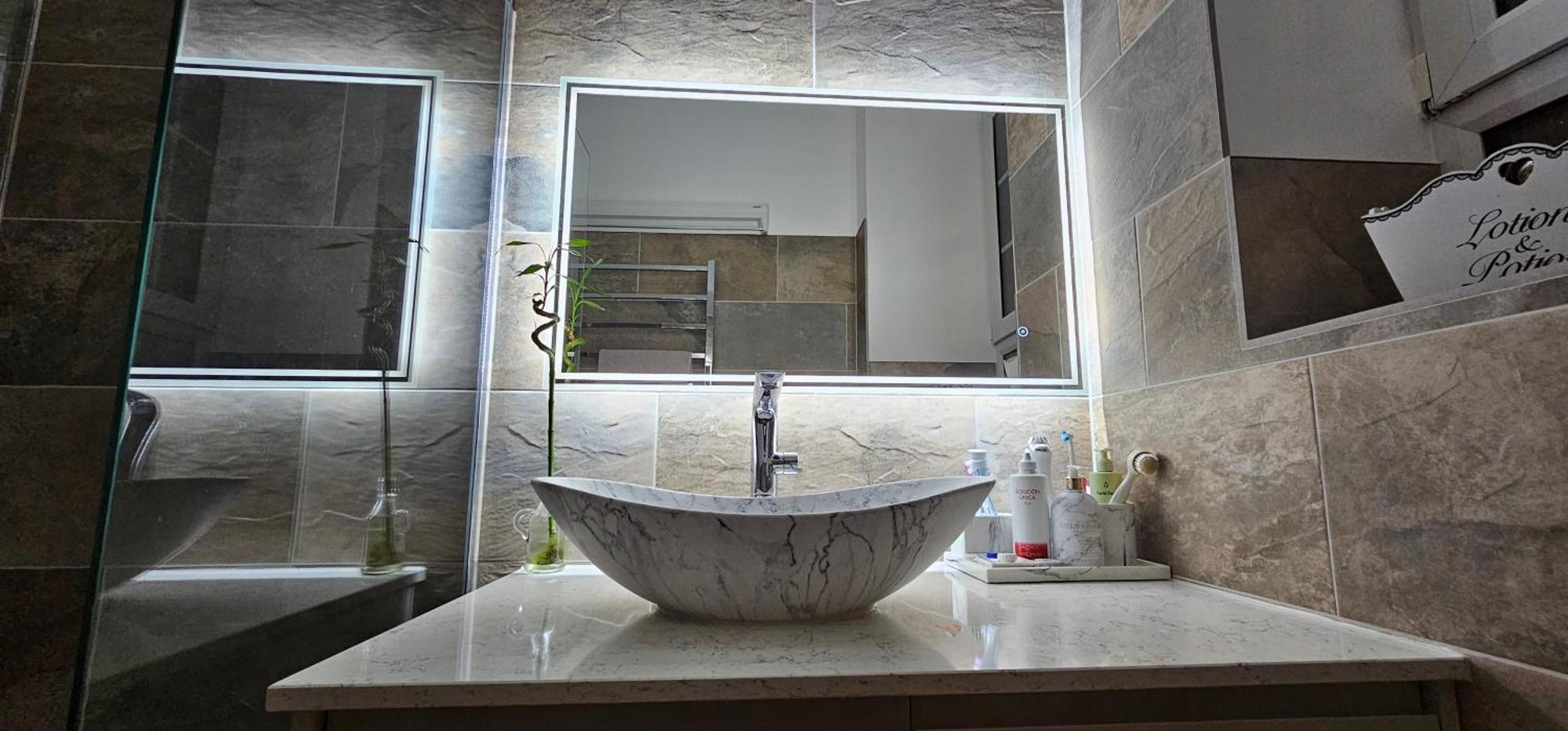 לונדון Tower Bridge Spacious King Bedroom With Extra Large Windows מראה חיצוני תמונה